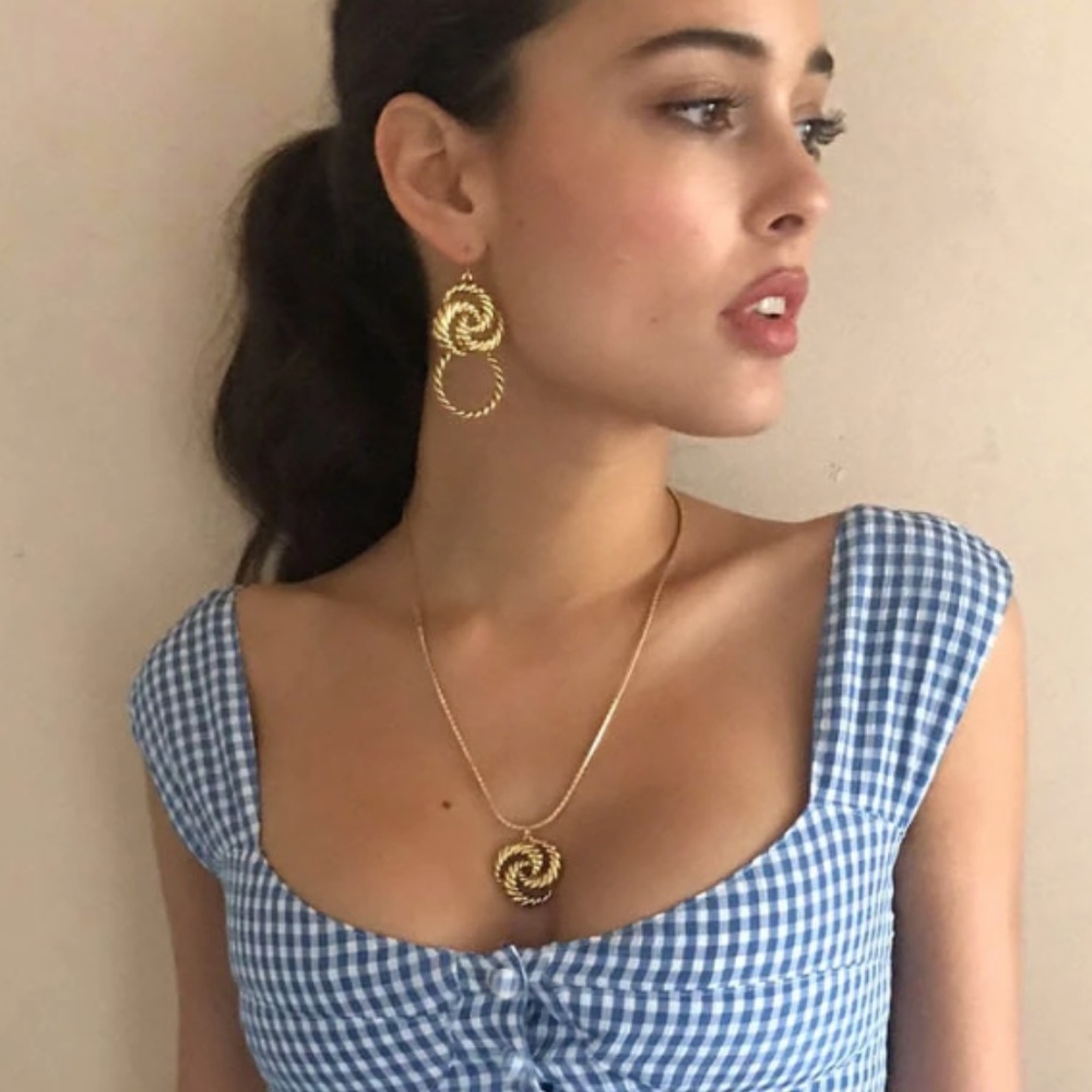 VANESSA MOONEY // gold valleta necklace - Picture 2 of 7